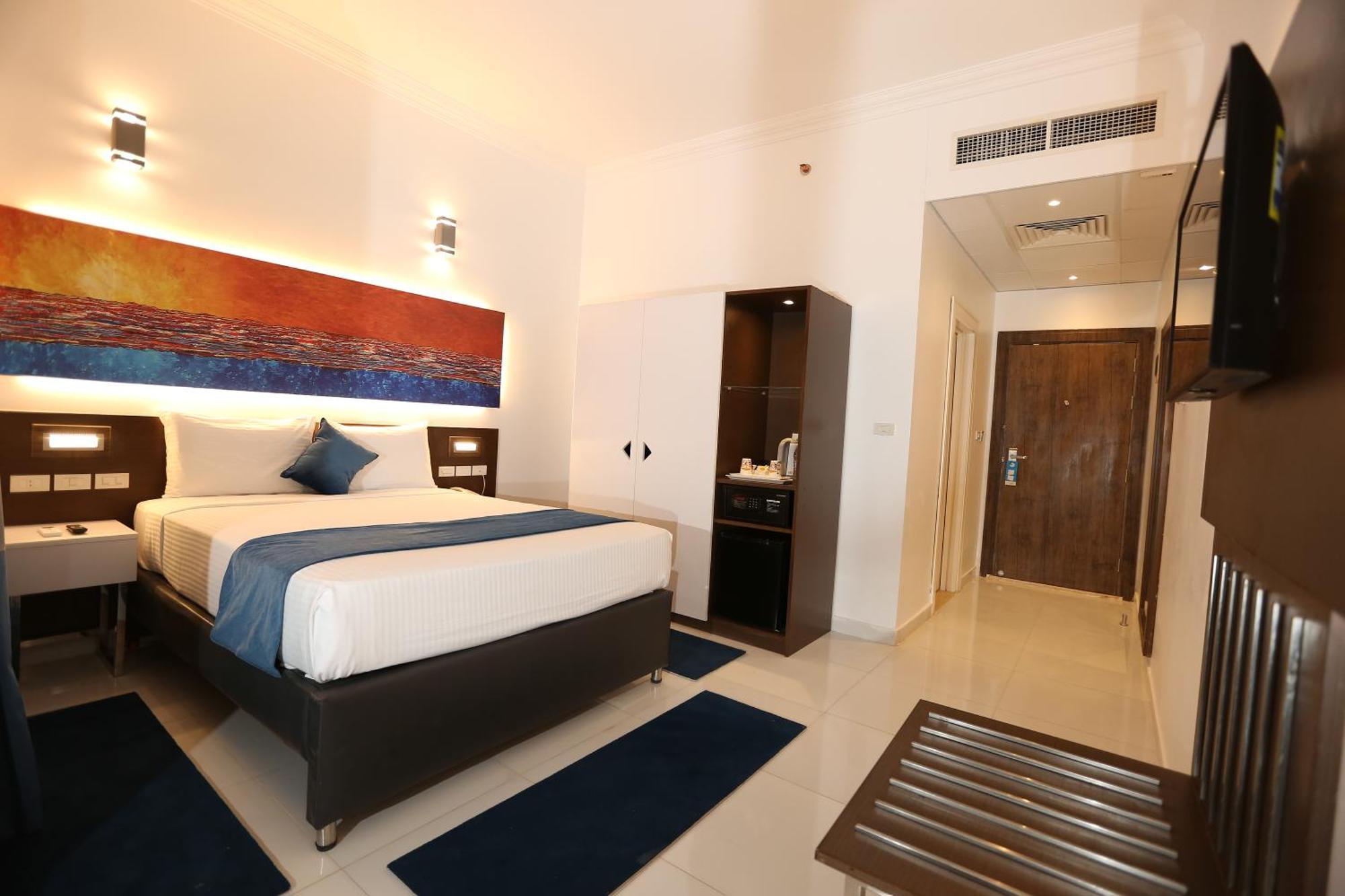 Marina Aqua Park 4*