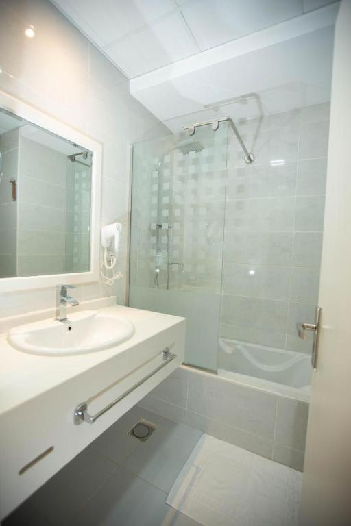 Hotel Marina Aqua Park 4*